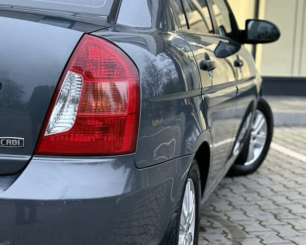 Серый Хендай Акцент, объемом двигателя 1.5 л и пробегом 155 тыс. км за 5200 $, фото 13 на Automoto.ua