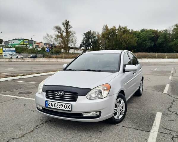 Сірий Хендай Акцент, об'ємом двигуна 1.4 л та пробігом 306 тис. км за 4499 $, фото 1 на Automoto.ua