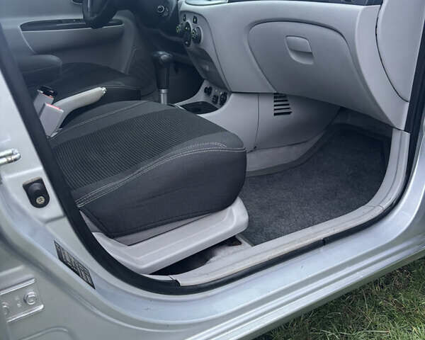 Серый Хендай Акцент, объемом двигателя 1.6 л и пробегом 251 тыс. км за 4799 $, фото 12 на Automoto.ua