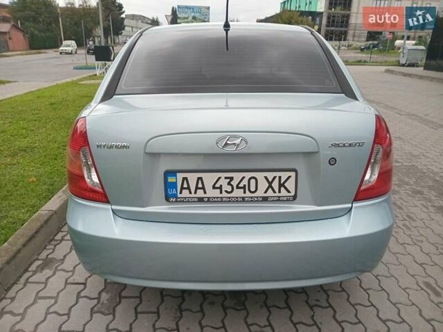 Сірий Хендай Акцент, об'ємом двигуна 1.4 л та пробігом 213 тис. км за 4750 $, фото 3 на Automoto.ua