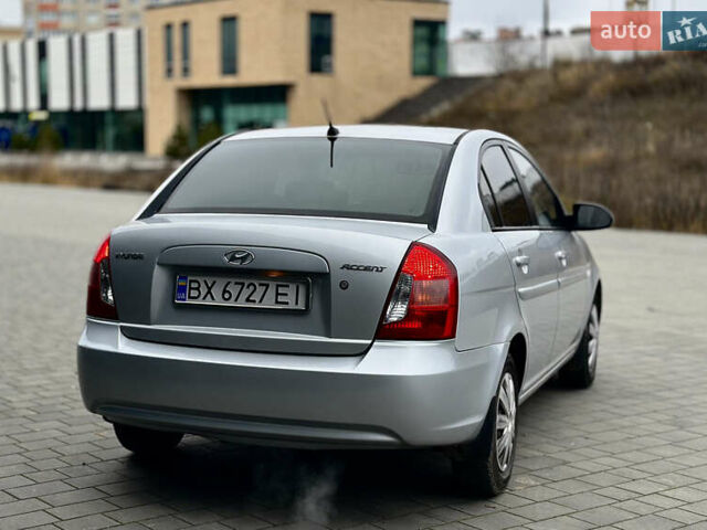 Серый Хендай Акцент, объемом двигателя 1.4 л и пробегом 312 тыс. км за 4150 $, фото 6 на Automoto.ua