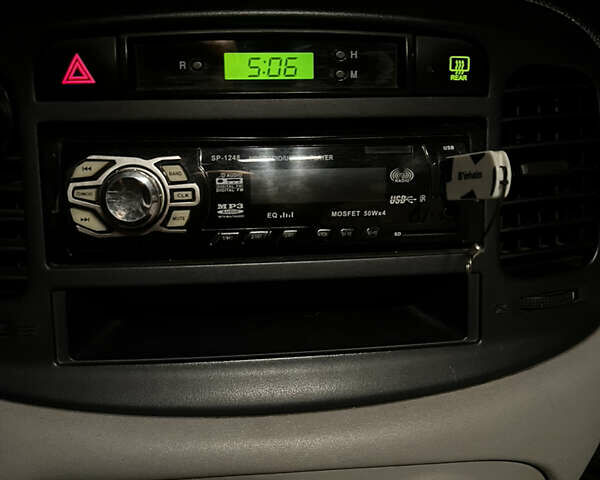 Серый Хендай Акцент, объемом двигателя 1.4 л и пробегом 140 тыс. км за 5199 $, фото 11 на Automoto.ua