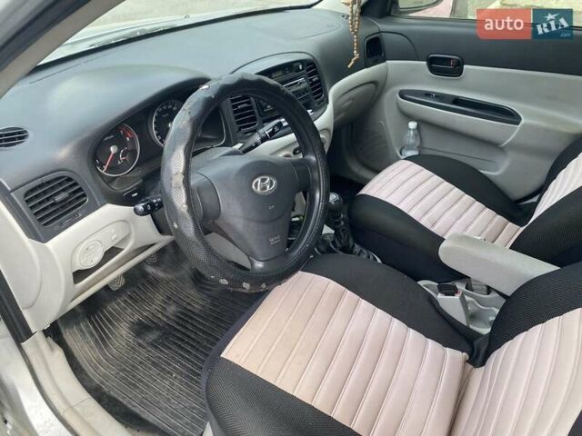 Сірий Хендай Акцент, об'ємом двигуна 1.4 л та пробігом 168 тис. км за 4500 $, фото 8 на Automoto.ua