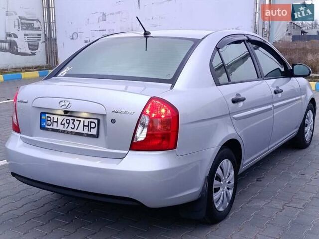 Серый Хендай Акцент, объемом двигателя 1.4 л и пробегом 186 тыс. км за 5000 $, фото 18 на Automoto.ua