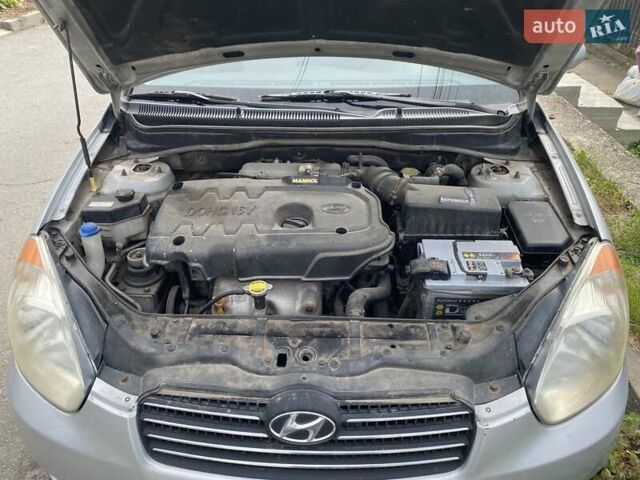 Сірий Хендай Акцент, об'ємом двигуна 1.4 л та пробігом 168 тис. км за 4500 $, фото 4 на Automoto.ua