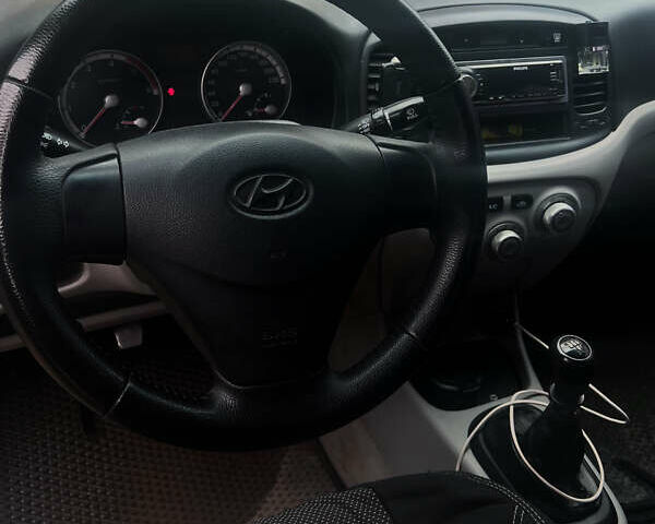 Сірий Хендай Акцент, об'ємом двигуна 1.5 л та пробігом 250 тис. км за 4200 $, фото 4 на Automoto.ua