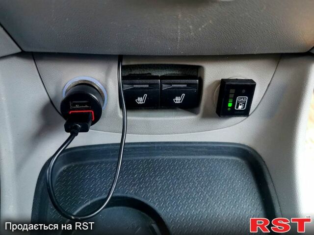 Сірий Хендай Акцент, об'ємом двигуна 1.4 л та пробігом 110 тис. км за 4800 $, фото 9 на Automoto.ua