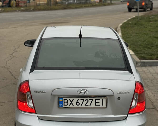 Сірий Хендай Акцент, об'ємом двигуна 1.4 л та пробігом 313 тис. км за 4150 $, фото 8 на Automoto.ua