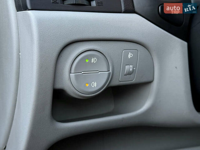 Сірий Хендай Акцент, об'ємом двигуна 1.4 л та пробігом 138 тис. км за 5600 $, фото 55 на Automoto.ua