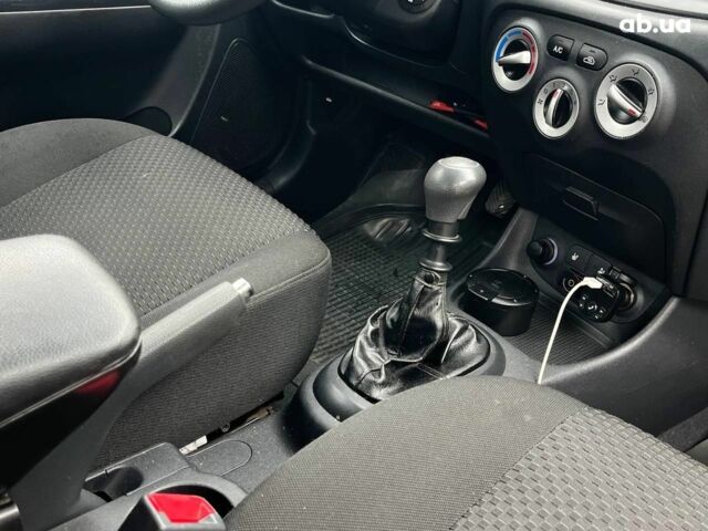 Серый Хендай Акцент, объемом двигателя 1.6 л и пробегом 105 тыс. км за 4490 $, фото 15 на Automoto.ua