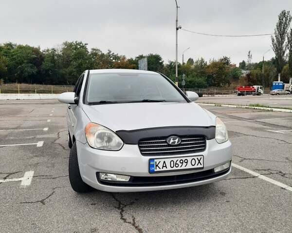 Сірий Хендай Акцент, об'ємом двигуна 1.4 л та пробігом 306 тис. км за 4499 $, фото 23 на Automoto.ua