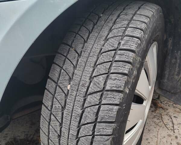 Серый Хендай Акцент, объемом двигателя 1.5 л и пробегом 183 тыс. км за 5000 $, фото 3 на Automoto.ua