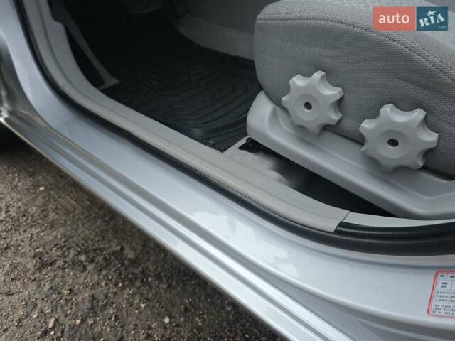 Серый Хендай Акцент, объемом двигателя 1.4 л и пробегом 82 тыс. км за 6600 $, фото 27 на Automoto.ua