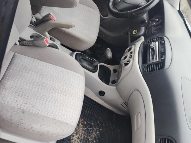 Сірий Хендай Акцент, об'ємом двигуна 1.4 л та пробігом 132 тис. км за 5400 $, фото 7 на Automoto.ua