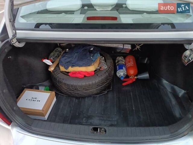 Сірий Хендай Акцент, об'ємом двигуна 1.4 л та пробігом 130 тис. км за 5100 $, фото 44 на Automoto.ua