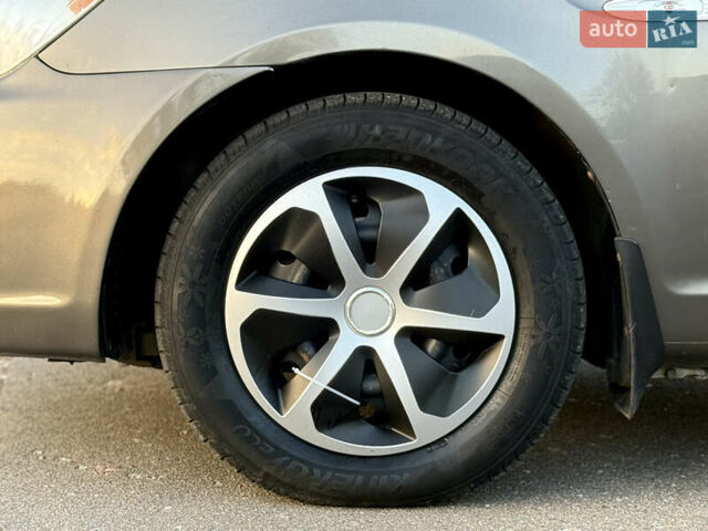 Сірий Хендай Акцент, об'ємом двигуна 1.4 л та пробігом 138 тис. км за 5600 $, фото 72 на Automoto.ua