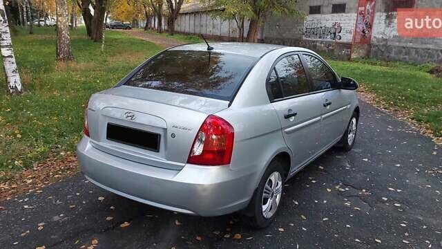 Сірий Хендай Акцент, об'ємом двигуна 1.4 л та пробігом 192 тис. км за 5000 $, фото 6 на Automoto.ua