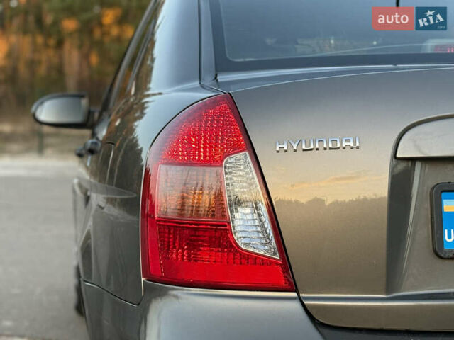 Сірий Хендай Акцент, об'ємом двигуна 1.4 л та пробігом 138 тис. км за 5600 $, фото 33 на Automoto.ua
