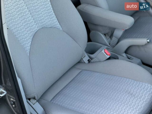 Серый Хендай Акцент, объемом двигателя 1.4 л и пробегом 98 тыс. км за 4899 $, фото 23 на Automoto.ua