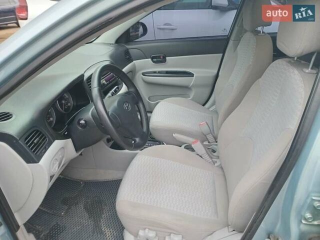 Сірий Хендай Акцент, об'ємом двигуна 1.4 л та пробігом 213 тис. км за 4750 $, фото 9 на Automoto.ua