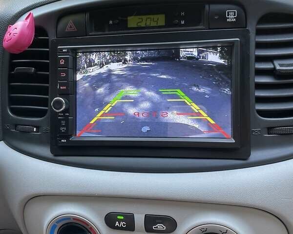 Серый Хендай Акцент, объемом двигателя 1.4 л и пробегом 151 тыс. км за 6300 $, фото 6 на Automoto.ua