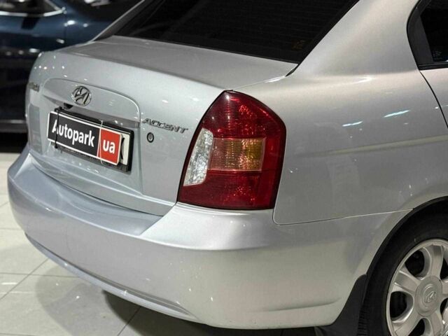 Серый Хендай Акцент, объемом двигателя 1.4 л и пробегом 203 тыс. км за 4990 $, фото 6 на Automoto.ua