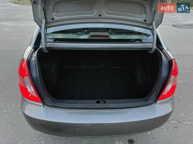 Сірий Хендай Акцент, об'ємом двигуна 1.4 л та пробігом 138 тис. км за 5600 $, фото 66 на Automoto.ua