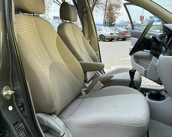 Серый Хендай Акцент, объемом двигателя 1.5 л и пробегом 155 тыс. км за 5200 $, фото 26 на Automoto.ua