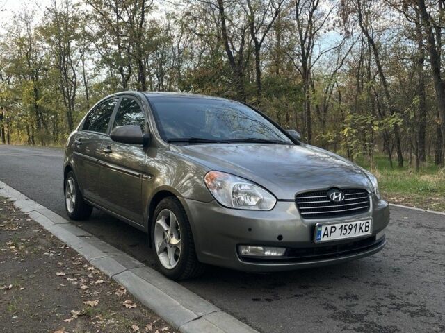 Сірий Хендай Акцент, об'ємом двигуна 1.4 л та пробігом 160 тис. км за 4999 $, фото 1 на Automoto.ua