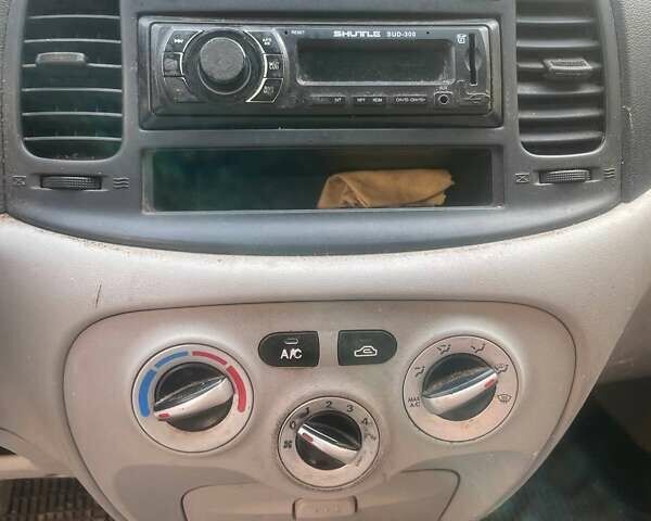 Серый Хендай Акцент, объемом двигателя 1.49 л и пробегом 143 тыс. км за 4000 $, фото 4 на Automoto.ua