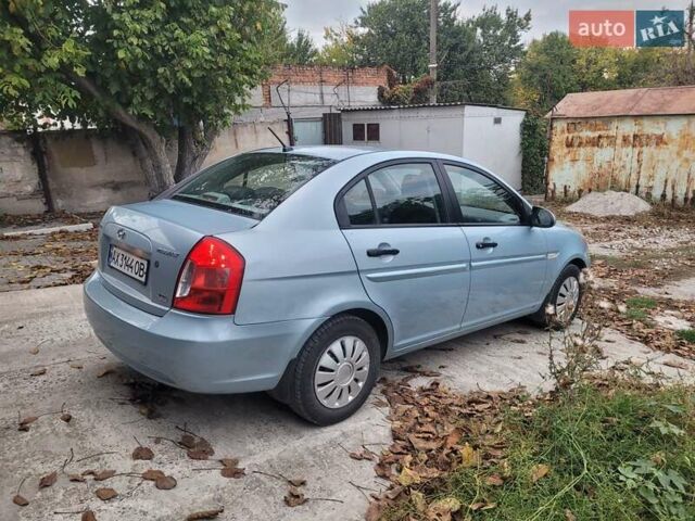 Серый Хендай Акцент, объемом двигателя 1.5 л и пробегом 183 тыс. км за 5000 $, фото 8 на Automoto.ua