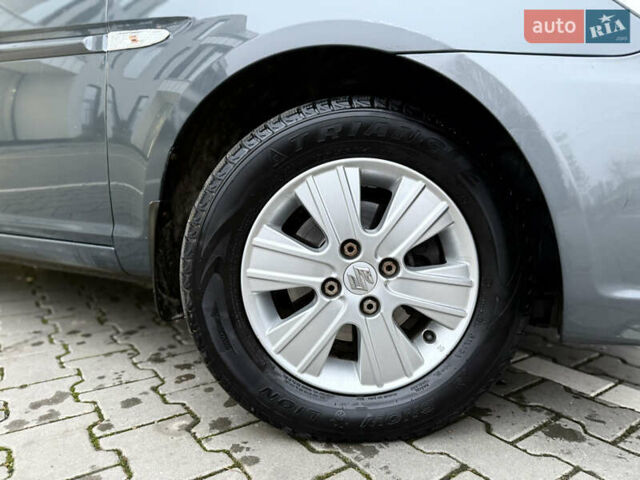 Серый Хендай Акцент, объемом двигателя 1.5 л и пробегом 155 тыс. км за 5200 $, фото 42 на Automoto.ua