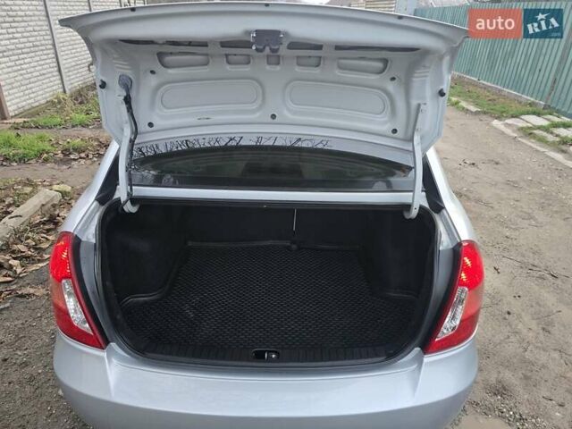 Серый Хендай Акцент, объемом двигателя 1.4 л и пробегом 82 тыс. км за 6600 $, фото 35 на Automoto.ua