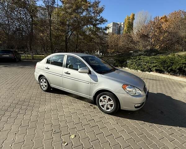 Сірий Хендай Акцент, об'ємом двигуна 1.4 л та пробігом 72 тис. км за 7500 $, фото 5 на Automoto.ua