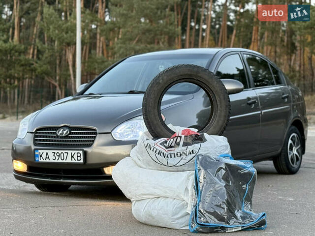 Сірий Хендай Акцент, об'ємом двигуна 1.4 л та пробігом 138 тис. км за 5600 $, фото 69 на Automoto.ua