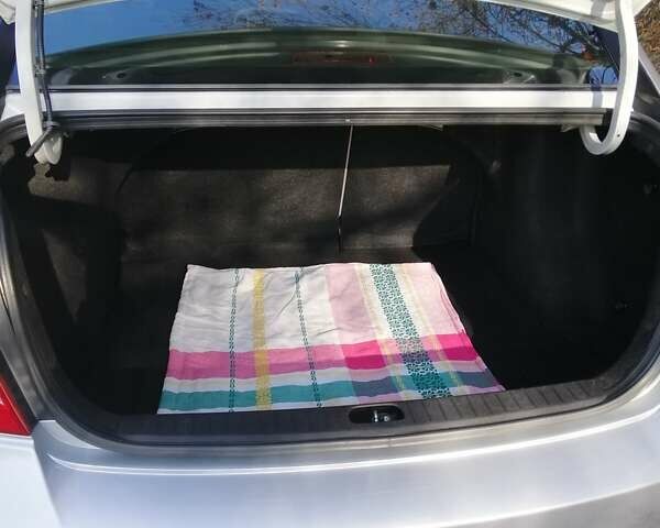 Серый Хендай Акцент, объемом двигателя 1.6 л и пробегом 150 тыс. км за 7000 $, фото 6 на Automoto.ua