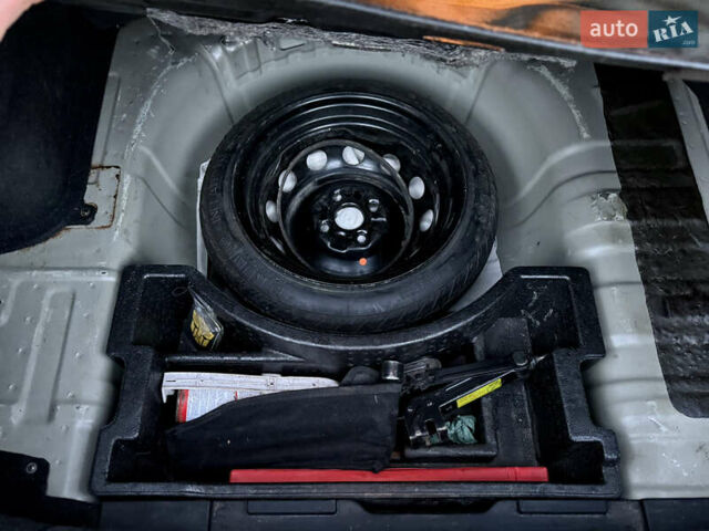 Сірий Хендай Акцент, об'ємом двигуна 1.4 л та пробігом 138 тис. км за 5600 $, фото 65 на Automoto.ua