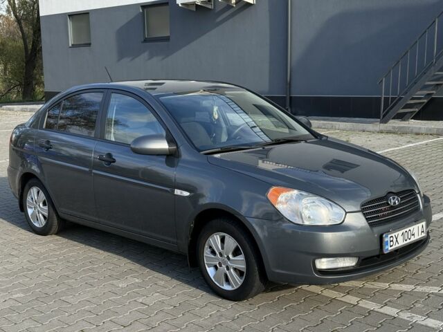 Серый Хендай Акцент, объемом двигателя 1.5 л и пробегом 154 тыс. км за 4799 $, фото 2 на Automoto.ua