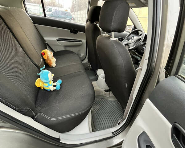 Серый Хендай Акцент, объемом двигателя 1.4 л и пробегом 154 тыс. км за 4500 $, фото 4 на Automoto.ua