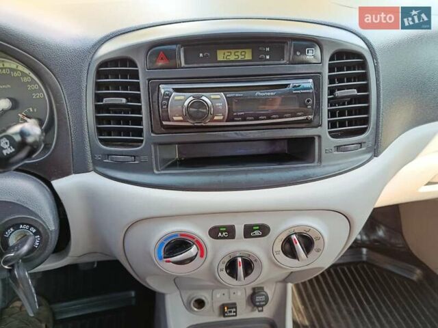 Серый Хендай Акцент, объемом двигателя 1.4 л и пробегом 310 тыс. км за 4500 $, фото 6 на Automoto.ua