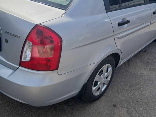 Сірий Хендай Акцент, об'ємом двигуна 1.4 л та пробігом 83 тис. км за 5999 $, фото 18 на Automoto.ua