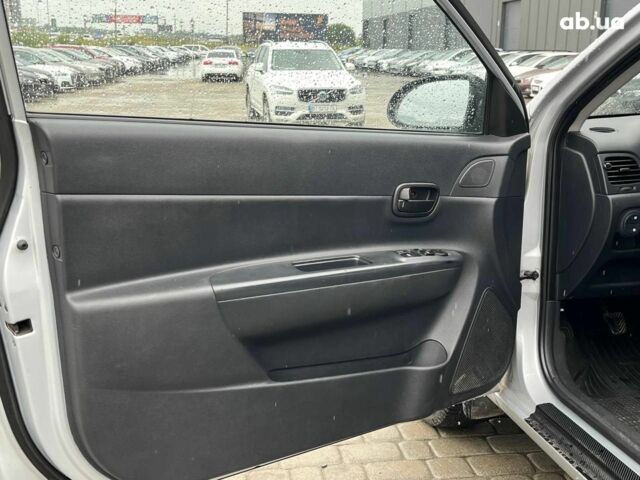 Серый Хендай Акцент, объемом двигателя 1.6 л и пробегом 105 тыс. км за 4490 $, фото 30 на Automoto.ua