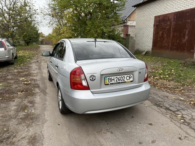 Серый Хендай Акцент, объемом двигателя 1.4 л и пробегом 200 тыс. км за 3500 $, фото 8 на Automoto.ua