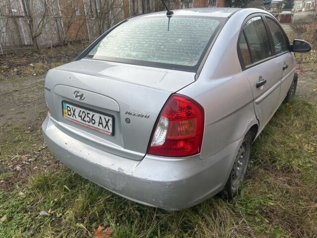 Серый Хендай Акцент, объемом двигателя 1.4 л и пробегом 200 тыс. км за 1599 $, фото 7 на Automoto.ua