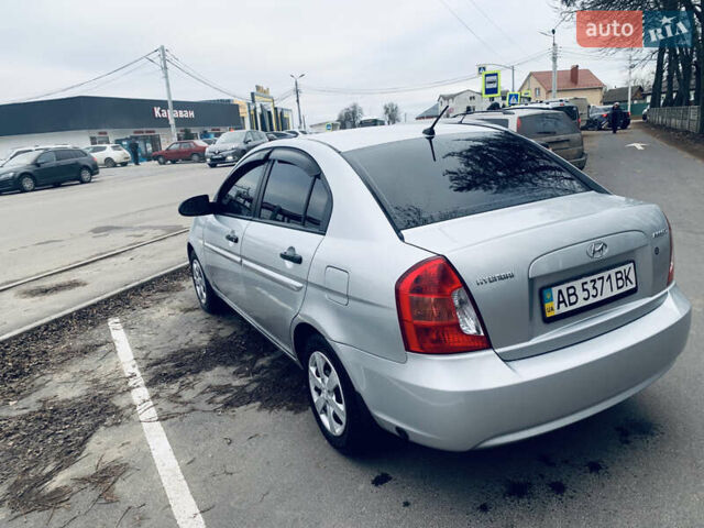 Серый Хендай Акцент, объемом двигателя 1.4 л и пробегом 263 тыс. км за 4800 $, фото 5 на Automoto.ua