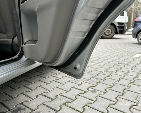 Серый Хендай Акцент, объемом двигателя 1.4 л и пробегом 207 тыс. км за 3850 $, фото 12 на Automoto.ua