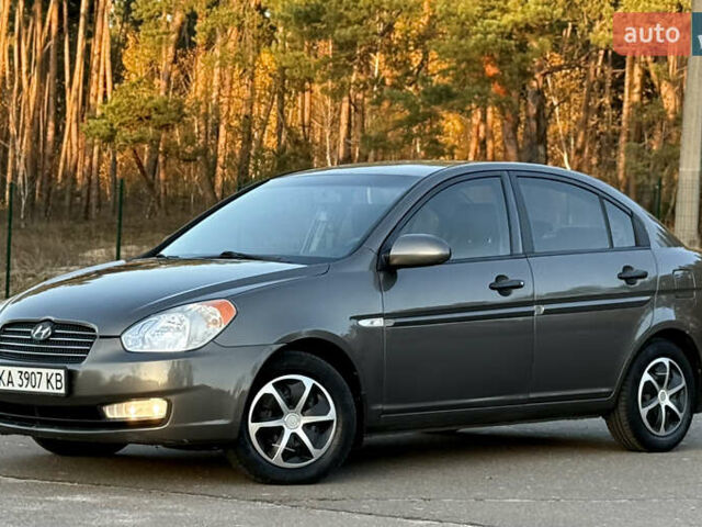 Сірий Хендай Акцент, об'ємом двигуна 1.4 л та пробігом 138 тис. км за 5600 $, фото 5 на Automoto.ua