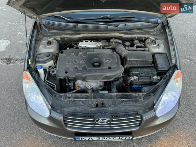 Сірий Хендай Акцент, об'ємом двигуна 1.4 л та пробігом 138 тис. км за 5600 $, фото 64 на Automoto.ua