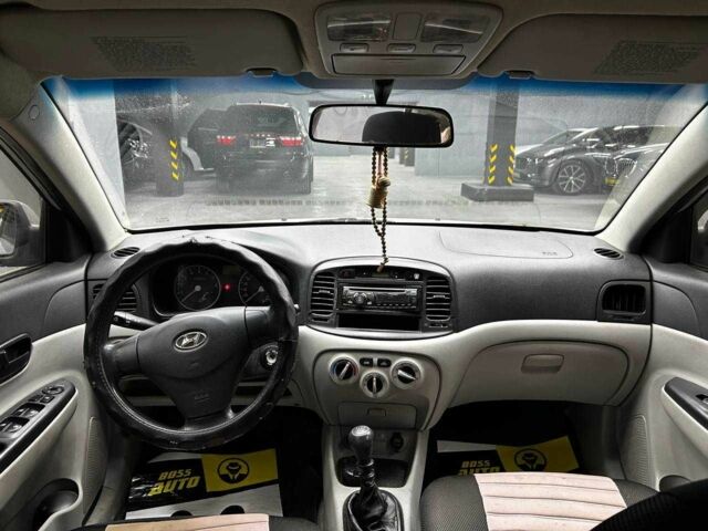 Серый Хендай Акцент, объемом двигателя 1.4 л и пробегом 168 тыс. км за 5200 $, фото 11 на Automoto.ua