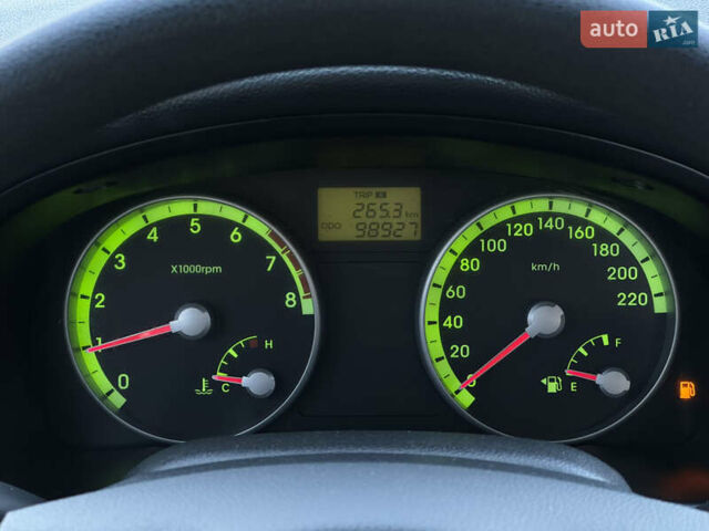 Серый Хендай Акцент, объемом двигателя 1.4 л и пробегом 98 тыс. км за 4899 $, фото 31 на Automoto.ua